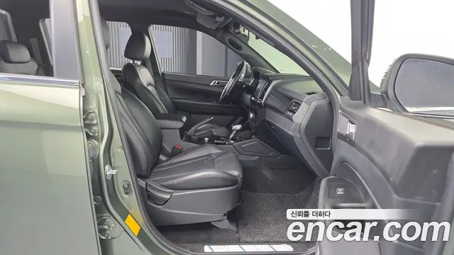 KG_Mobility_Ssangyong Rexton Новый Rexton Sport Khan Дизель 2.2 4WD — Фото автомобиля 3
