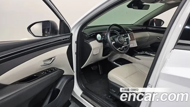 Hyundai Tucson Tucson (NX4) Дизель 2.0 2WD — Фото автомобиля 9