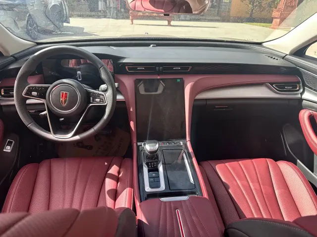 Hongqi H5 — Фото автомобиля 7