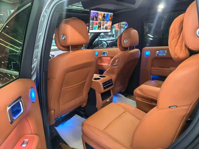 Li Auto L8 — Фото автомобиля 8
