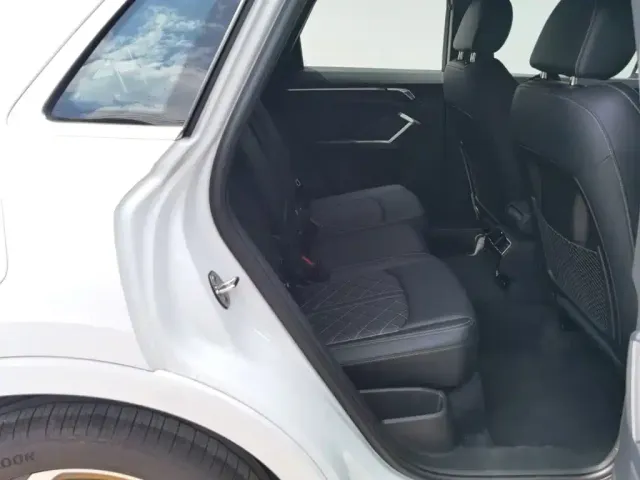 Audi Q3 — Фото автомобиля 24
