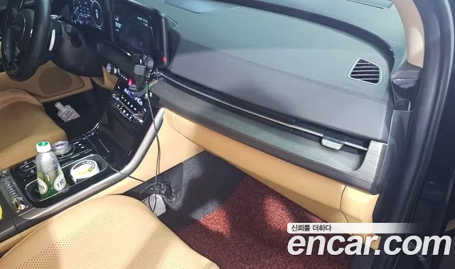 Kia Carnival Generation 4 — Фото автомобиля 17