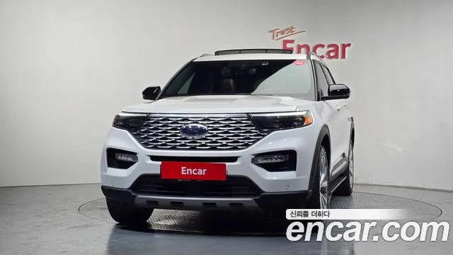 Ford Explorer Explorer 6 поколение 3.0 Platinum 4WD — Фото автомобиля 3