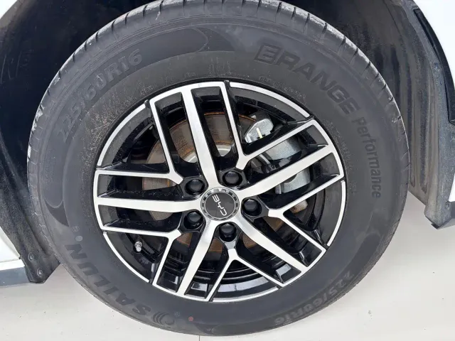 BYD Seal 05 DM-i — Фото автомобиля 10