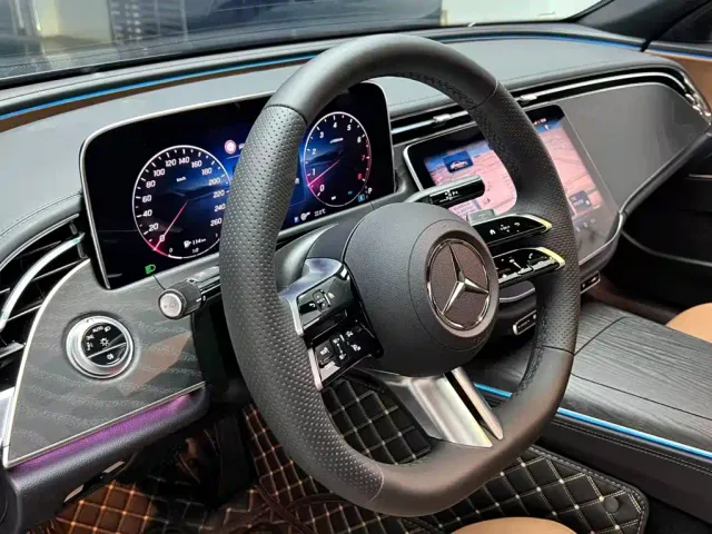 Mercedes-Benz E-Class — Фото автомобиля 9