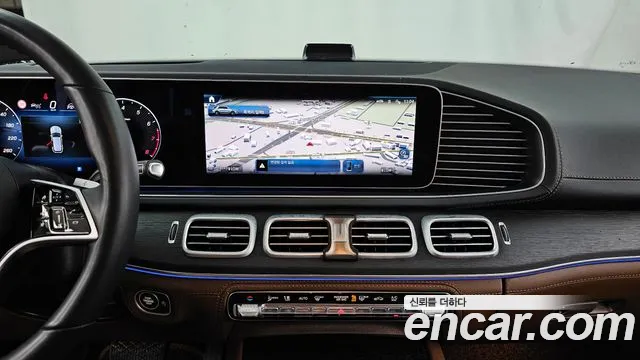 Mercedes-Benz GLE-Class — Фото автомобиля 14