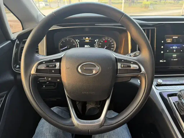 GAC Trumpchi M8 — Фото автомобиля 2