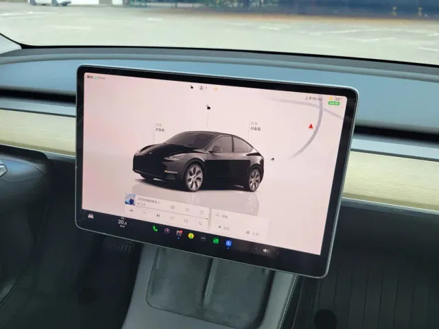 Tesla Model Y — Фото автомобиля 20