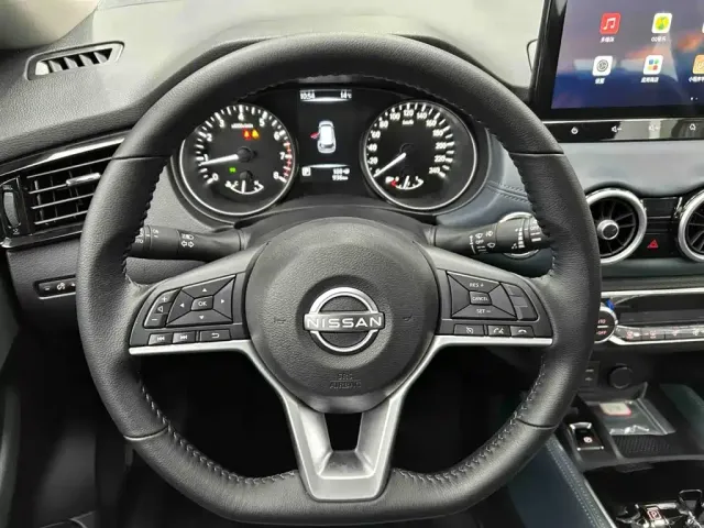 Nissan X-Trail — Фото автомобиля 8
