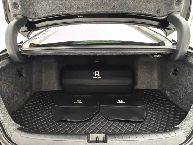 Honda Accord — Фото автомобиля 17