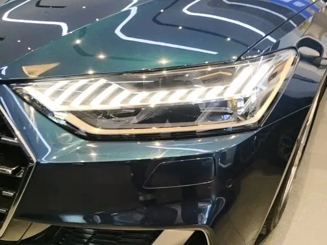 Audi A7L — Фото автомобиля 23