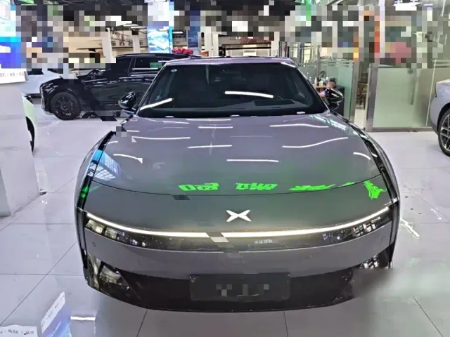 Xpeng P7 — Фото автомобиля 2