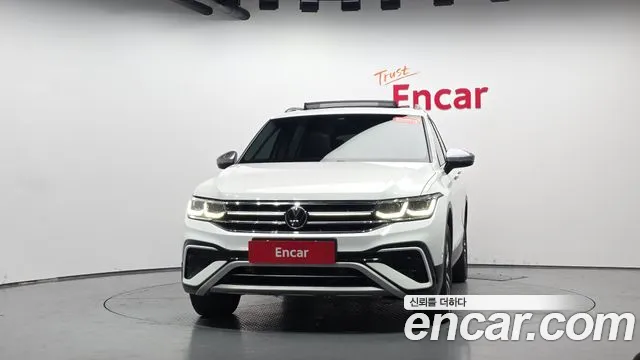 Volkswagen Tiguan — Фото автомобиля 2