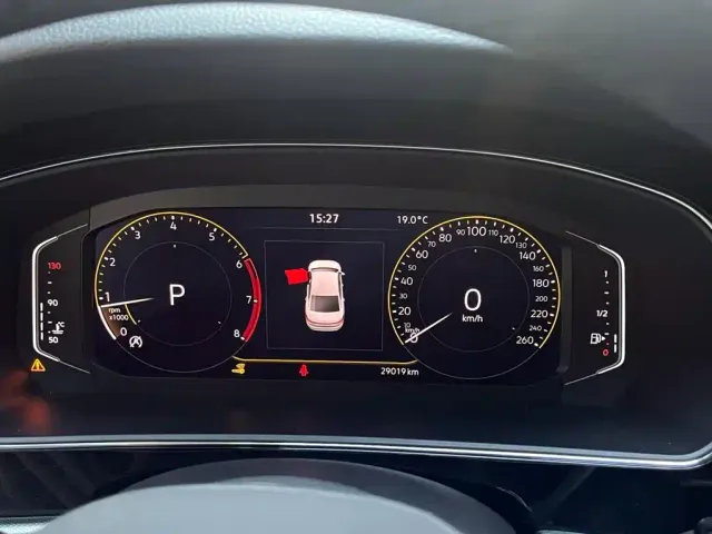 Volkswagen Passat — Фото автомобиля 14