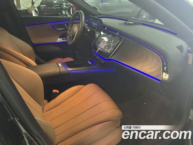 Mercedes-Benz E-Class — Фото автомобиля 14