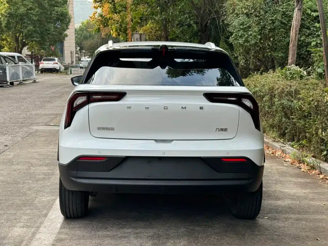Geely Geometry E Firefly — Фото автомобиля 3