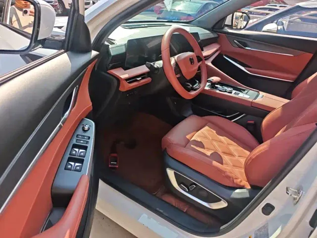 Changan CS75 Plus — Фото автомобиля 15