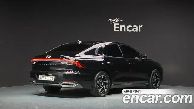Hyundai Grandeur — Фото автомобиля 2