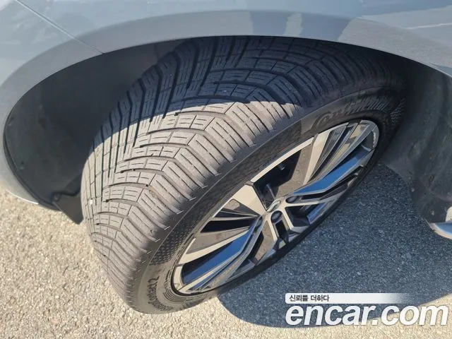 Volvo XC60 2nd Gen — Фото автомобиля 20