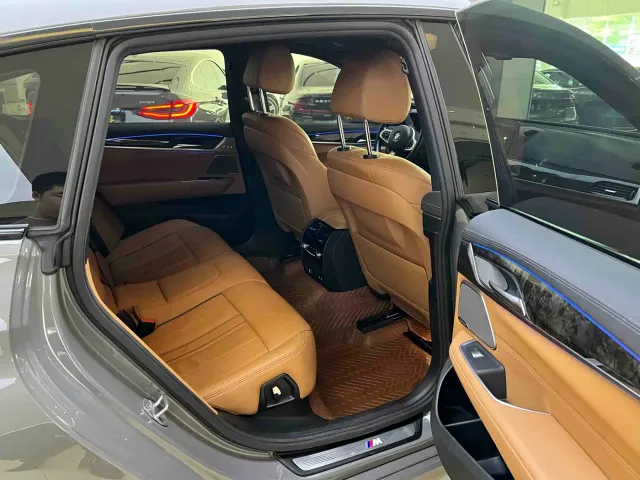 BMW 6 Series Gran Turismo — Фото автомобиля 6