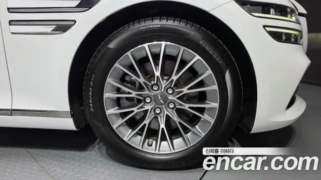 Genesis G80 RG3 — Фото автомобиля 6