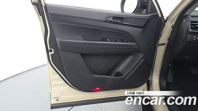 KG_Mobility_Ssangyong Musso Musso (Q300) Дизель 2.2 4WD — Фото автомобиля 24