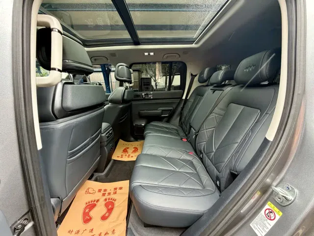 BYD FangChengBao Leopard 5 — Фото автомобиля 6