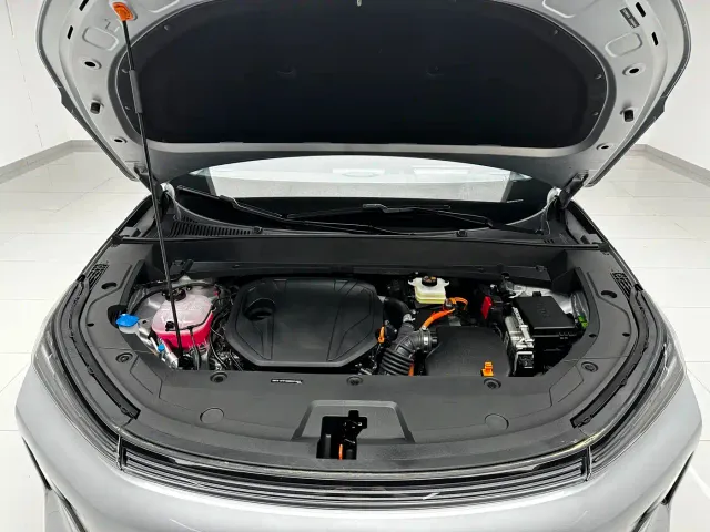 Geely Galaxy Starship 7 EM-i — Фото автомобиля 15
