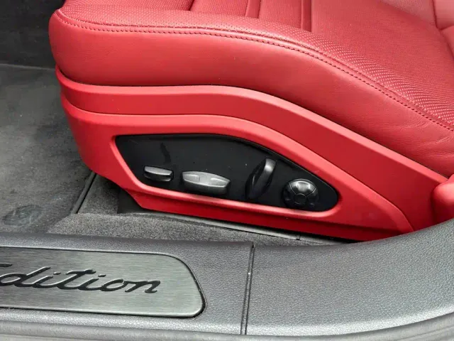 Porsche Panamera — Фото автомобиля 28