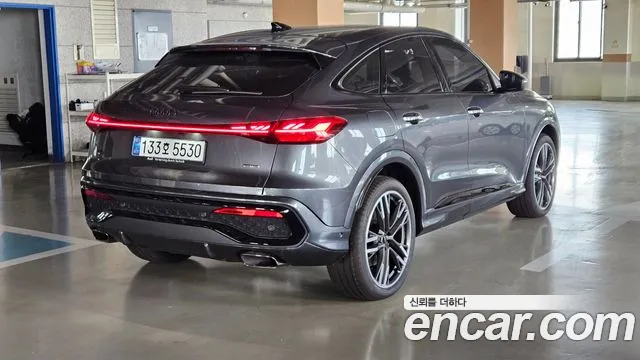 Audi Q5 45 TFSI quattro Sportback S Line Black Edition — Фото автомобиля 6