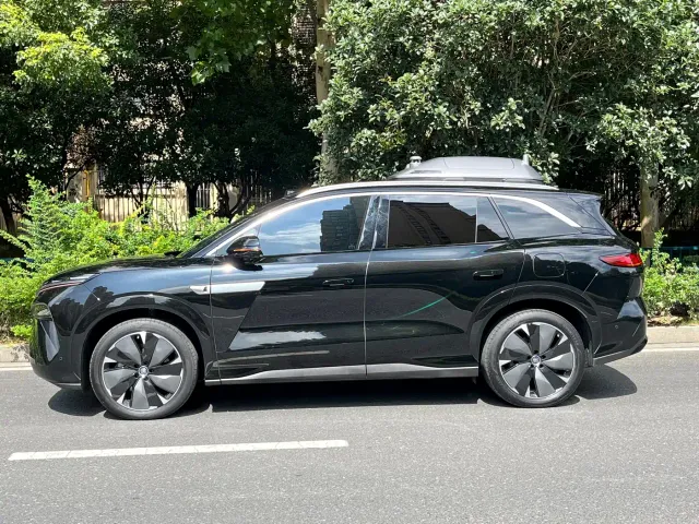 BYD Tang L — Фото автомобиля 3