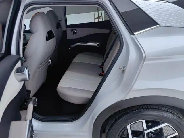 BYD Yuan PLUS — Фото автомобиля 11