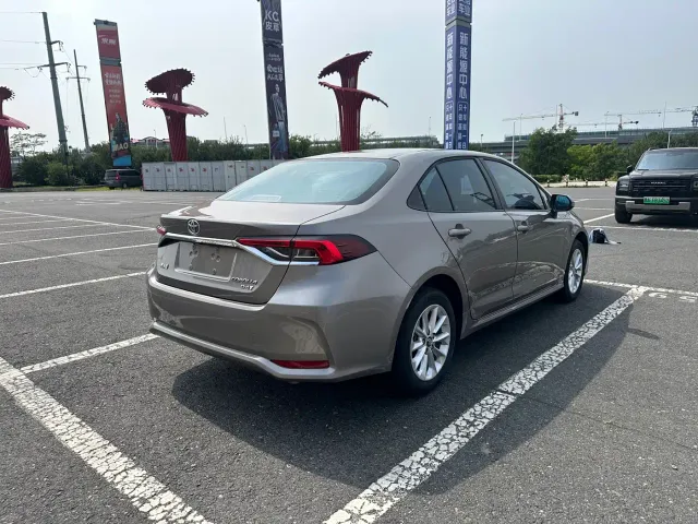 Toyota Corolla — Фото автомобиля 9