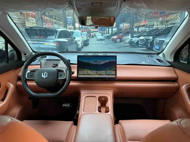 Leapmotor C10 — Фото автомобиля 5