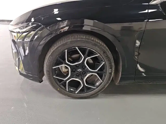 Changan Qiyuan A07 — Фото автомобиля 22