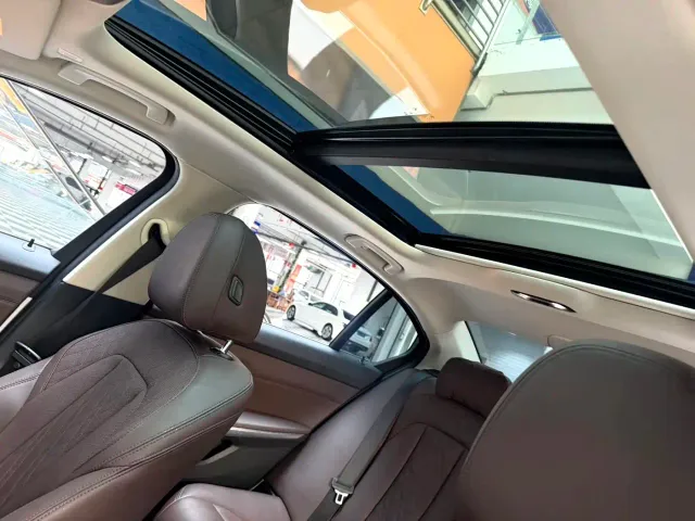 BMW 3 Series — Фото автомобиля 7