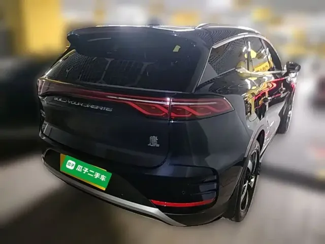 BYD Tang — Фото автомобиля 9