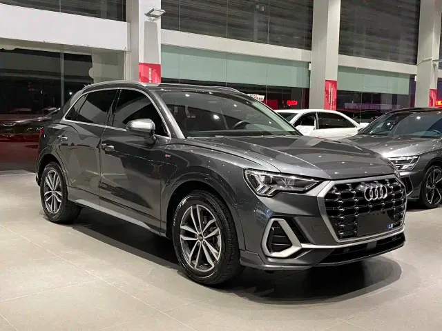 Audi Q3 — Фото автомобиля 3
