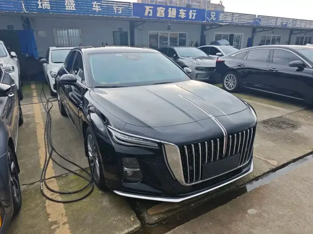 Hongqi H5 — Фото автомобиля 3