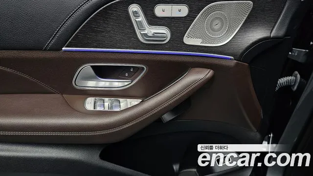 Mercedes-Benz GLE-Class — Фото автомобиля 14