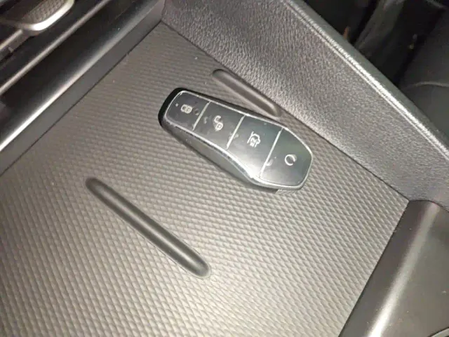 BYD Seal 05 DM-i — Фото автомобиля 8