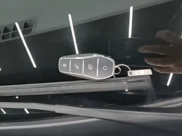 BYD Seal 05 DM-i — Фото автомобиля 8