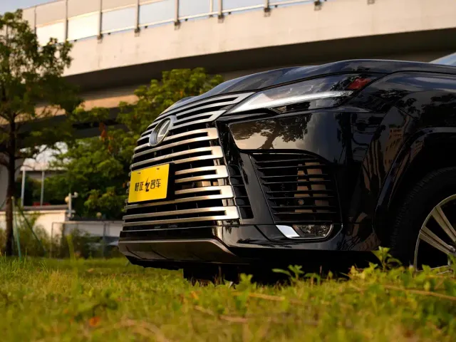 Lexus LX — Фото автомобиля 22