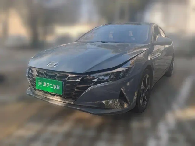 Фотография автомобиля — Hyundai Elantra