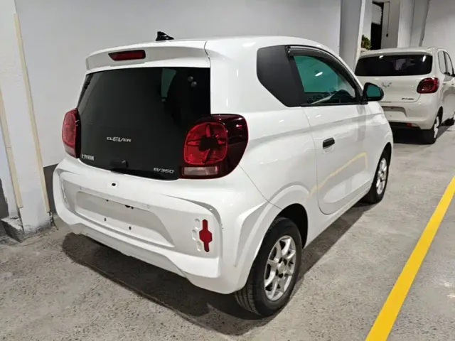 Roewe Clever — Фото автомобиля 6