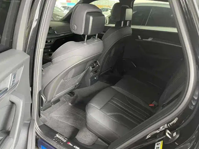 Audi Q5L — Фото автомобиля 2
