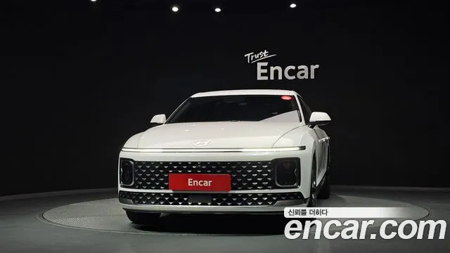 Hyundai Grandeur GN7 — Фото автомобиля 3