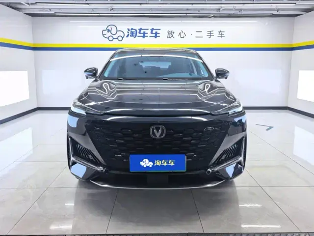 Changan UNI-K iDD — Фото автомобиля 2