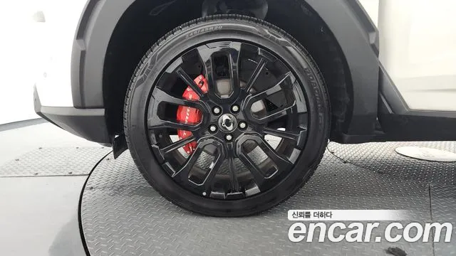 KG_Mobility_Ssangyong Torres Новый Torres Бензин 1.5 2WD — Фото автомобиля 5