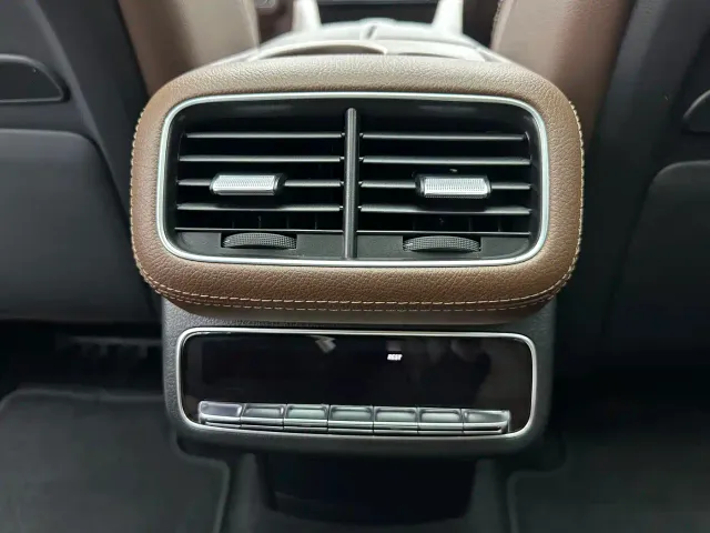 Mercedes-Benz GLS-Class — Фото автомобиля 19